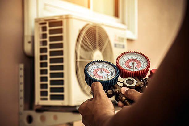 Professional Hvac technician working in Etna, OH